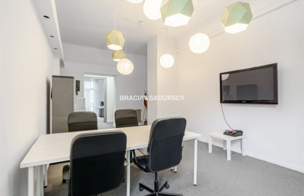 Przestronne biuro 140 m² w centrum Krakowa - ul. Lubicz 

 Szukasz świetnie skomunikowanego miejsca na siedzibę swojej firmy, k