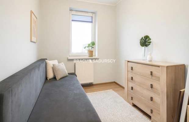 3 pokoje + balkon, 56 m² – idealne na start!
