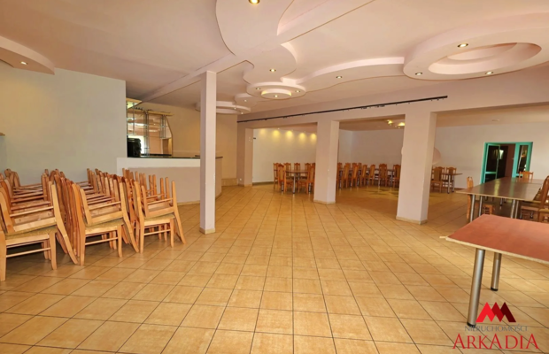 WYJĄTKOWA PRZESTRZEŃ DO WYNAJĘCIA – 212 m² + TEREN