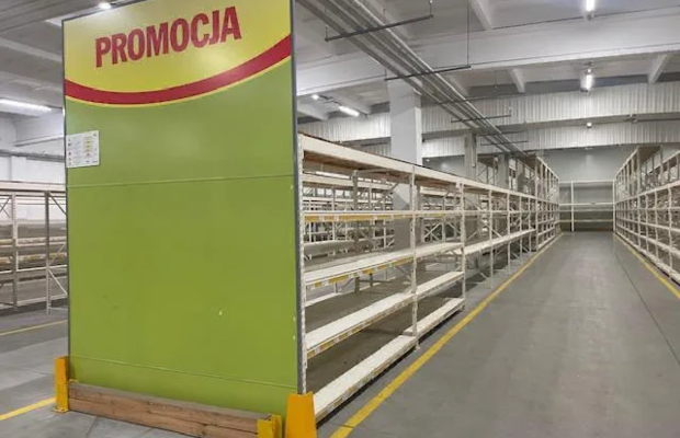 Sprzedam lub wynajmę halę, magazyn w centrum miasta Turek