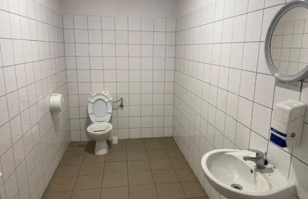 Sprzedam lub wynajmę halę, magazyn w centrum miasta Turek