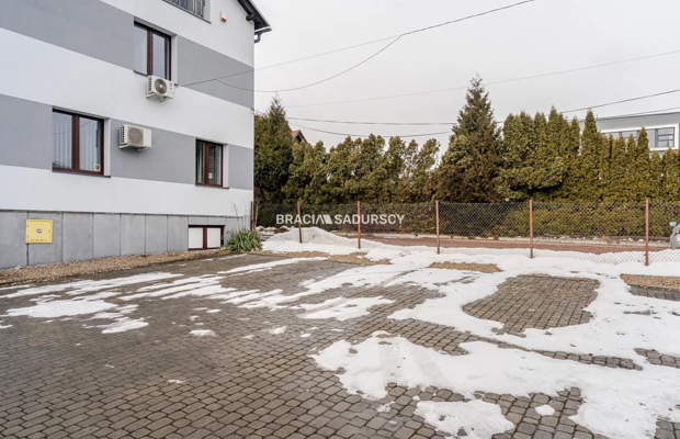 Przestronny lokal usługowy 270 m² – Zakopiańska
