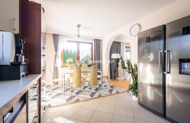 Komfortowy dom z dużą działką, 13 km od Krakowa