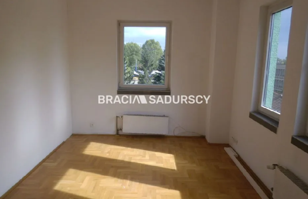 *Zdjęcia należą do właściciela oferty.   
 
Polecamy do wynajęcia atrakcyjne piętro leżące na II piętrze biurowca o powierzchni