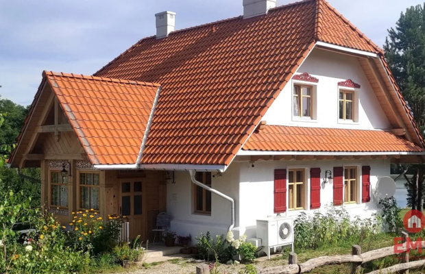 Rustykalna enklawa nad jeziorem Pobondzie