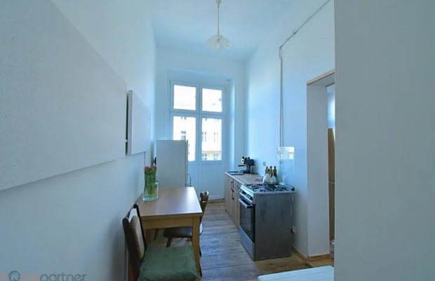 Kawalerka z balkonem, blisko uczelni