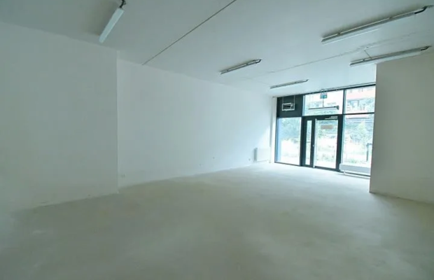 Na wynajem lokal usługowy, boczna Grabiszyńskiej