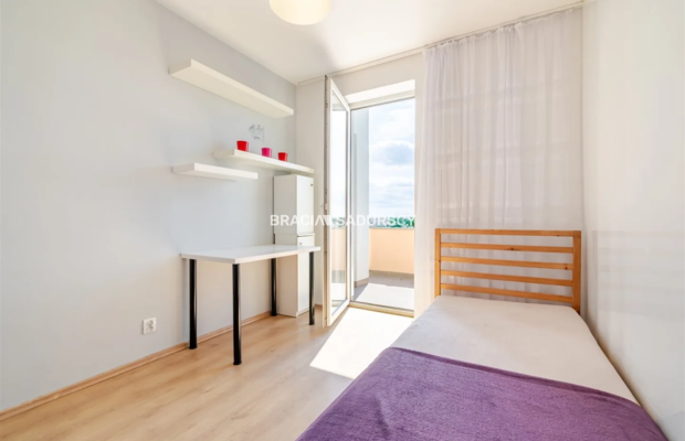 M 50M2 / 3 POKOJE / BALKON / GARAŻ / ZIELONO