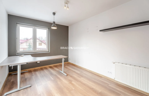 Przestronny lokal usługowy 270 m² – Zakopiańska
