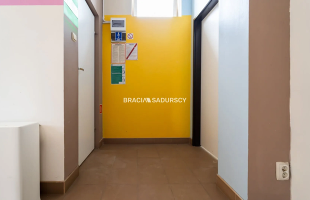 Lokal przy placu Bieńczyckim, Kraków Bieńczyce