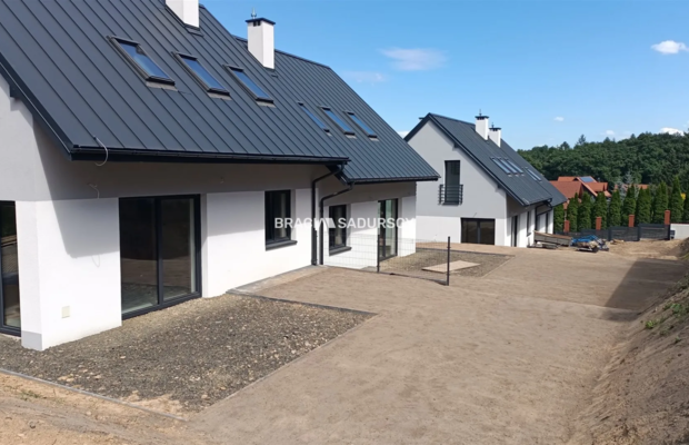 Nowe domy zabudwa bliźniaczej Zabierzów