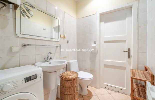 Mieszkanie w Kamienicy 58,6m2 z piwnicą 18m2