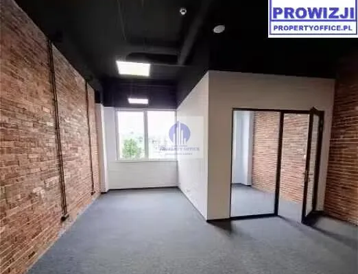 Włochy: lokal biurowy 261,80 m2 do wynajęcia