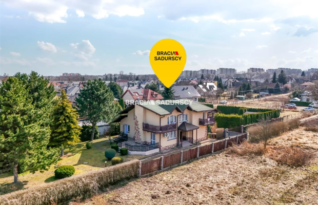 Dom 253m2 działka 10ar podpiwniczony Bieżanów