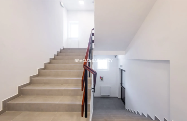 204m2 w biurowcu,ok. Mogilskiej,super cena 45zł/m2
