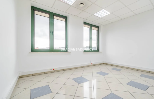 lokal biurowy w biurowcu 11m2 Pradnk Bialy