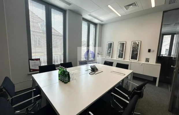 Śródmieście: lokal biurowy 367,42 m2 do wynajęcia
