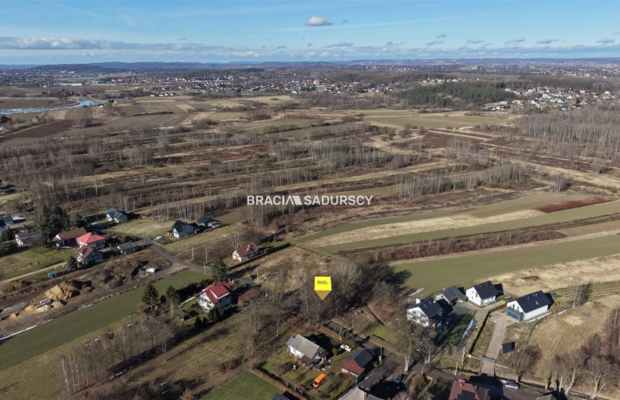 DZIAŁKA BUDOWLANA 9 ARÓW JEZIORZANY UZBROJONA