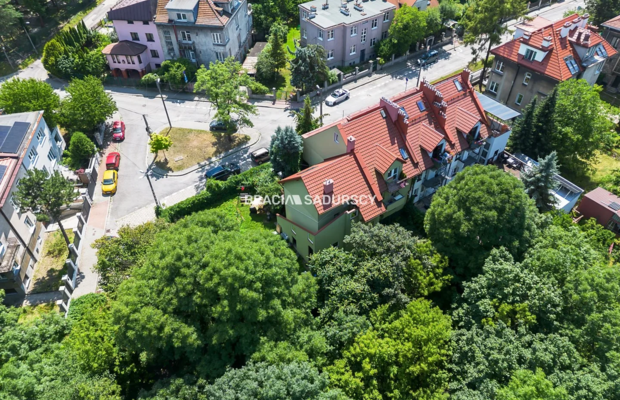Dom Stare Podgórze| Działka narożna 5,6 