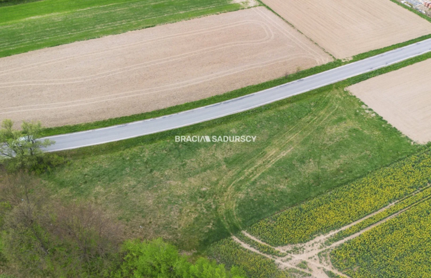 30 ar działek budowlanych, gm. Czernichów 