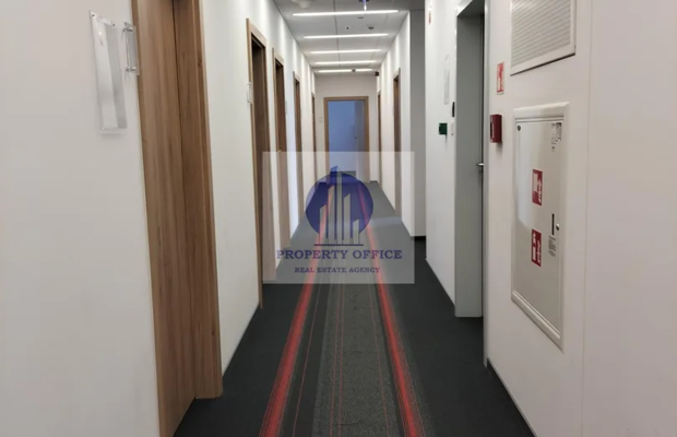 Wola: lokal biurowy 703m2 do wynajęcia