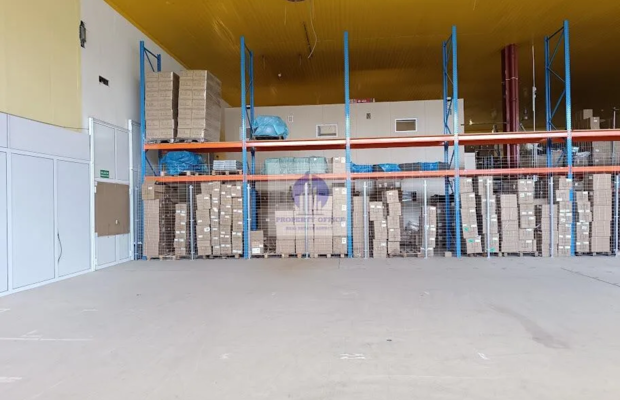 Bielany: magazyn 332,51m2 do wynajęcia