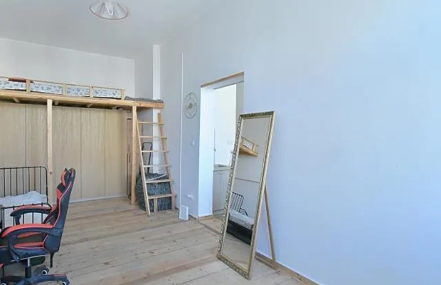 Kawalerka z balkonem, blisko uczelni