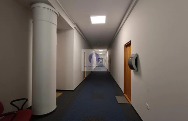 Śródmieście: lokal biurowy 15,80 m2 do wynajęcia