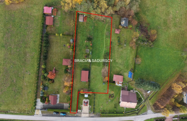 Enklawa Spokoju pod Lasem - Działka 20a z Potencjałem Budowlanym (Bęczyn) 

 Szukasz miejsca, gdzie jedynym dźwiękiem o poranku