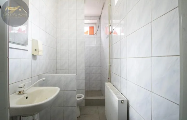 Lokal - Hala 180m2, działka 1200m2