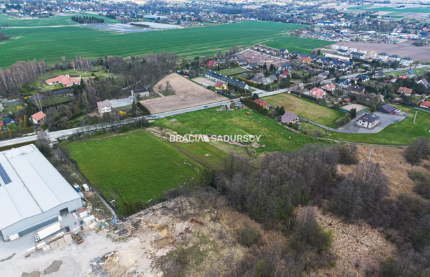 Atrakcyjna nieruchomość usługowa w Brzeziu 1,19 ha