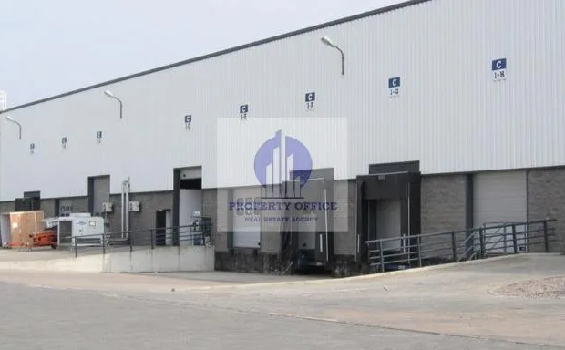 Włochy: lokal biurowy 450m2 do wynajęcia