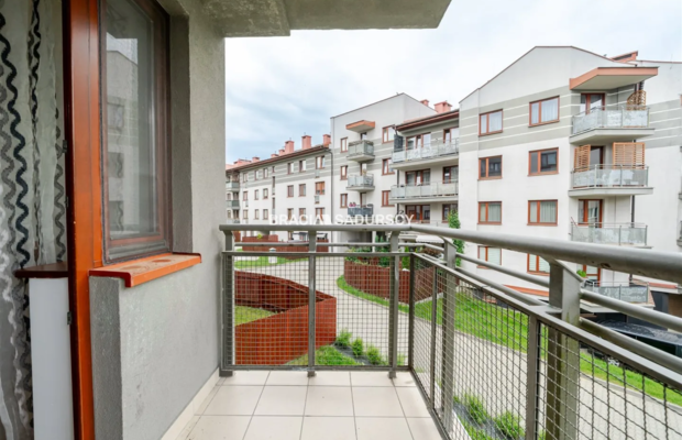2 pok (oddzielne)  48m2 z garazem