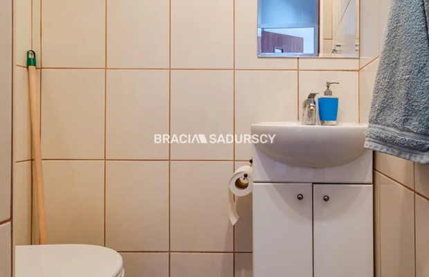 3 pok/ duży balkon/ winda/ ul. Walerego Sławka.