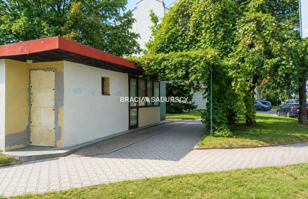 WOLNOSTOJĄCY KIOSK HANDLOWY | PETÖFIEGO | NOWA HUT