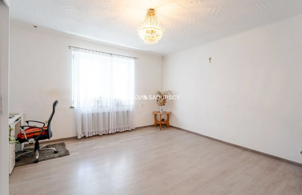 Dom z dużą działką budowlaną. Rzozów 87 arów.