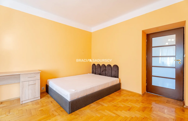 Kraków - Nowa Huta, os. Ogrodowe | 53 m² | 2 pokoje + osobna kuchnia | 3. piętro 

 Do wynajęcia mieszkanie o powierzchni  53 m