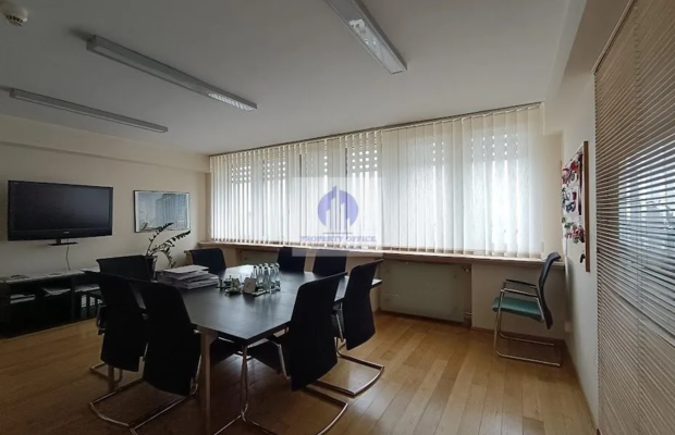 Mokotów: lokal biurowy 185,94m2 do wynajęcia