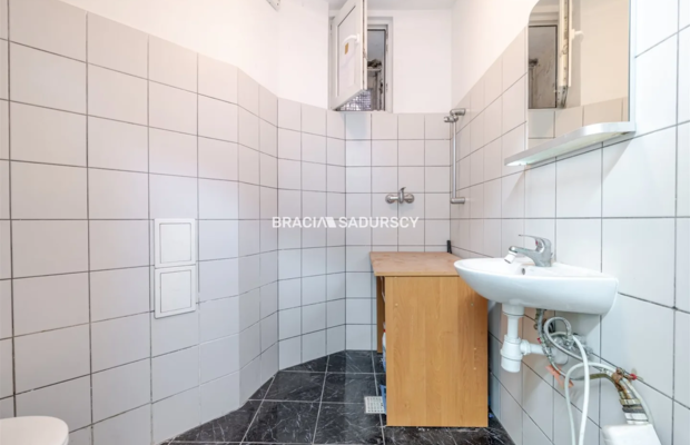 lokal 76m2, Kremerowska przy Karmelickiej 