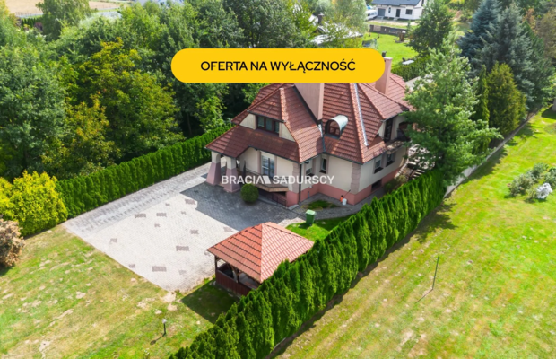 Duzy dom, Jadowniki, Brzesko