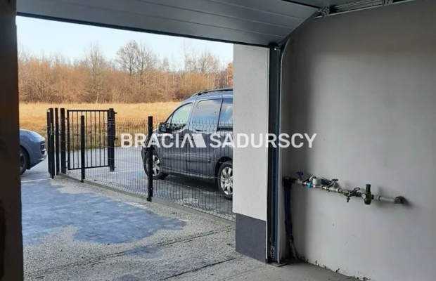 Nowoczesne domy w zabudowie bliźniaczej z garażem!