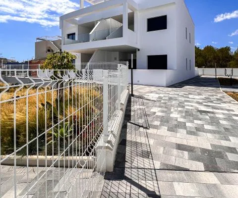 MIESZKANIA W NOWOCZESNYM KOMPLEKSIE W TORREVIEJA