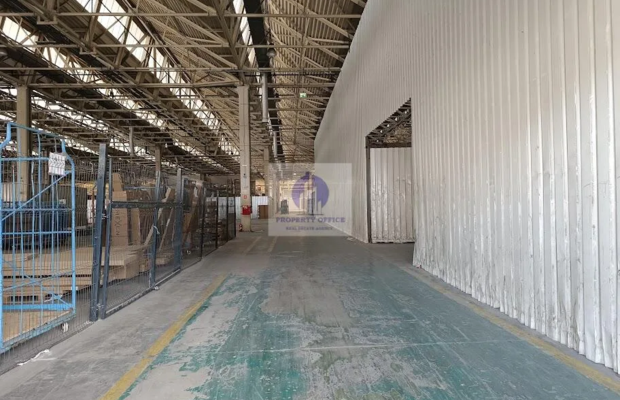 Praga Północ: magazyn 600 m2 do wynajęcia