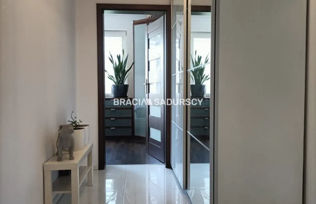 2 pok ok 52,5m2 z tarasem i ogórdkiem 130m2