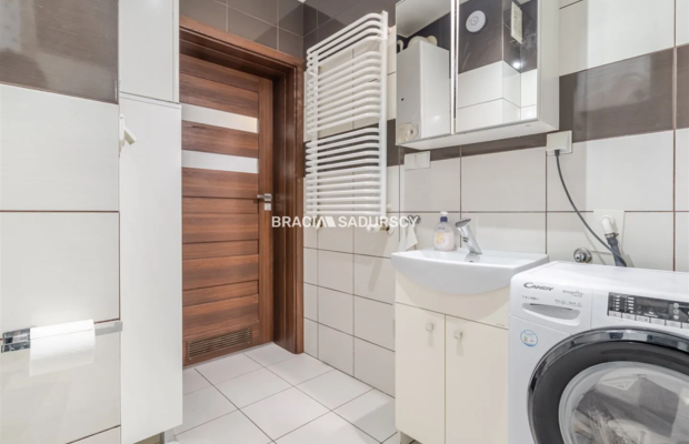 2-pok| 47,13 m²|Wieliczka,przy granicy Krakowa.