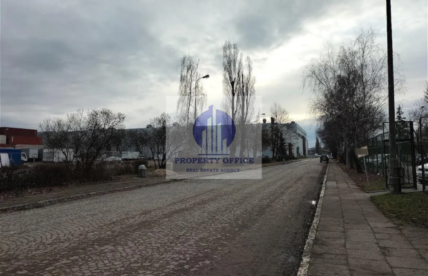 Praga Północ: plac na wynajem