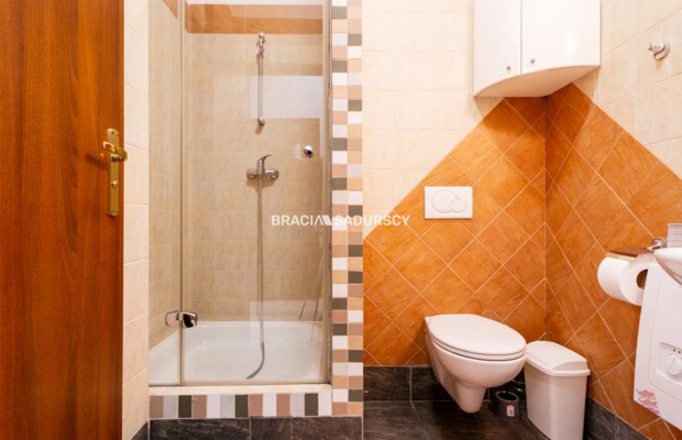 Biuro na wynajem/ 68m2 