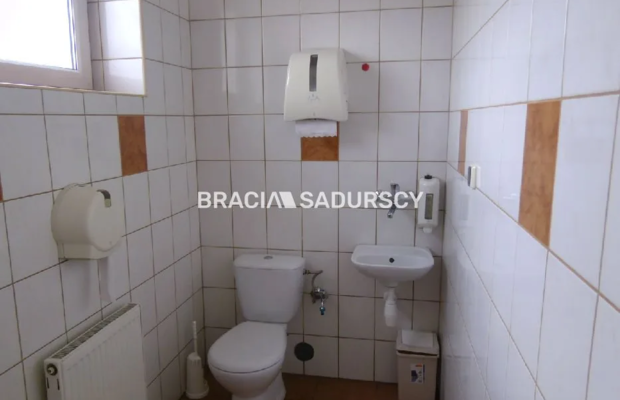 *Zdjęcia należą do właściciela oferty.     
 
Okolice Myślenic    

   Do wynajęcia hala produkcyjno-biurowa z 2004 roku    

 