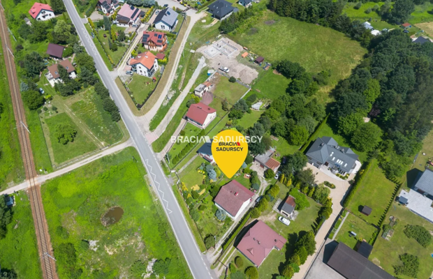 Dom z dużą działką budowlaną. Rzozów 87 arów.