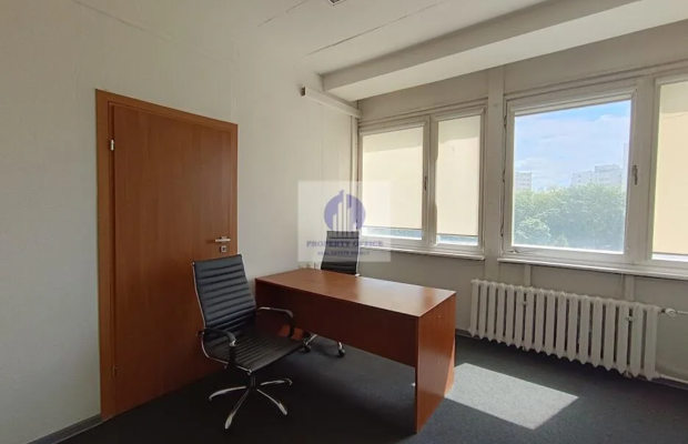 Praga Południe: lokal biurowy 27,70 m2 do wynajęcia